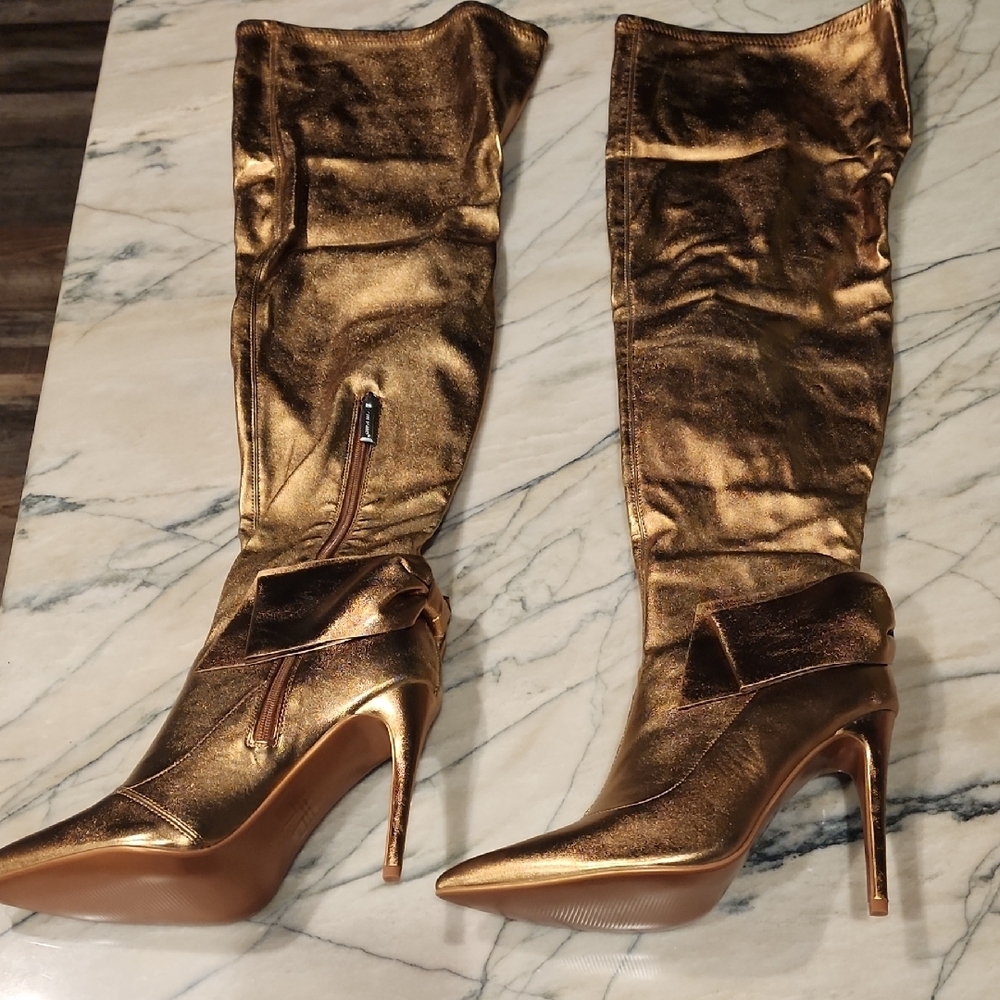 Cape Robbin Metallic Gold Heeled Boots